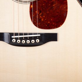 String Instrument - Slide guitar