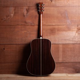 Acoustic Guitar - Eddie's Guitars Inc